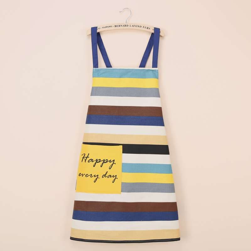 幸せ運ぶ花柄保育士 エプロンワンピース